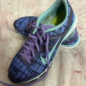 UGC Nike flywire sneakers